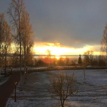Mysigt Boende I Raettvik Med Utsikt Oever Siljan Exterior foto