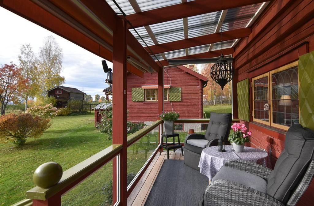 Mysigt Boende I Raettvik Med Utsikt Oever Siljan Exterior foto